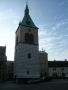 samostatně stojící 34 metrů vysoká goticko-renesanční zvonice patřící ke kostelu sv. Štěpána (r. 1525 - italský mistr Filippi)